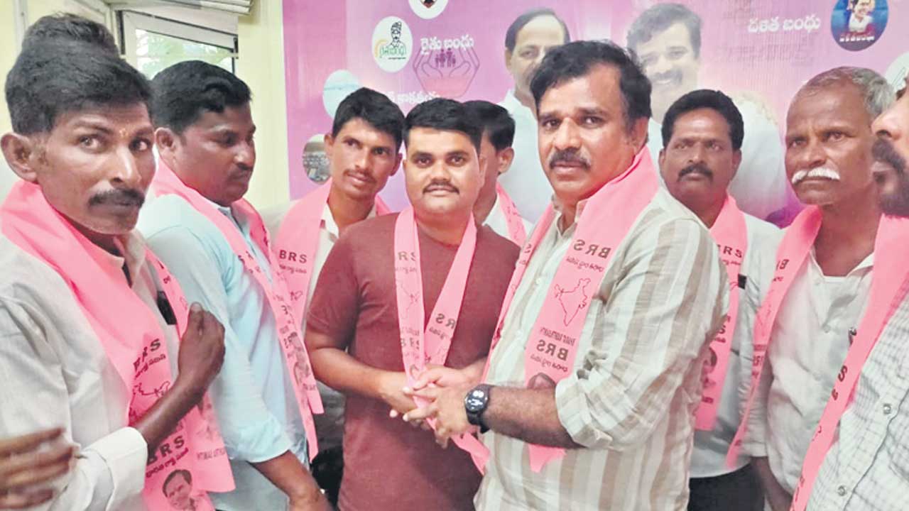 బీఆర్‌ఎస్‌ను మరింత బలోపేతం చేయాలి