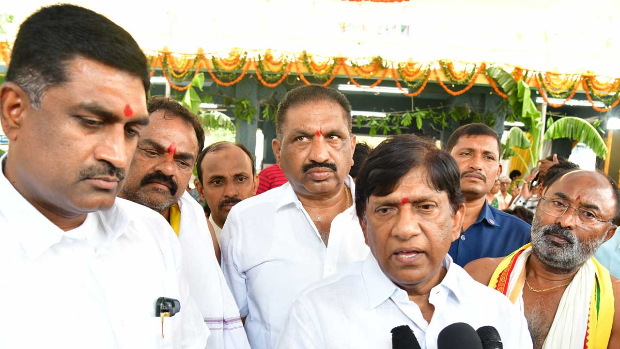 B Vinod Kumar | బీజేపీ ఎంపీలు చేసిందేమీ లేదు.. నలుగురూ ఒక్క ప్రాజెక్టును సాధించలే : బీ వినోద్ కుమార్