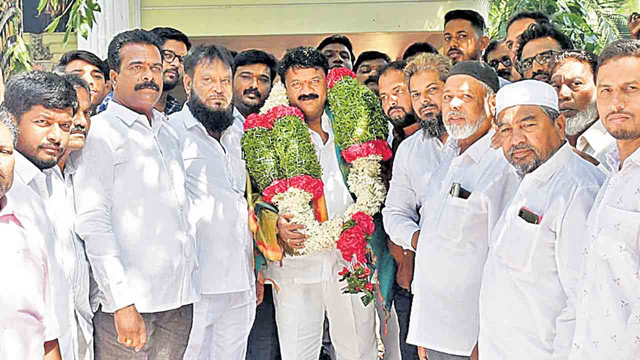 శ్మశానవాటికకు స్థల కేటాయింపుపై హర్షం