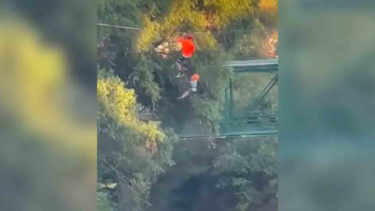 Watch: అడ్వెంచర్‌ చేద్దామని వెళ్లి.. 40 అడుగులపై నుంచి కింద పడ్డ బాలుడు.. గుండె జలదరించే వీడియో!