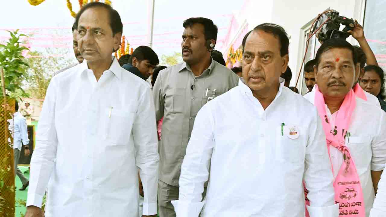 ప్రారంభిస్తూ.. పరిశీలిస్తూ..