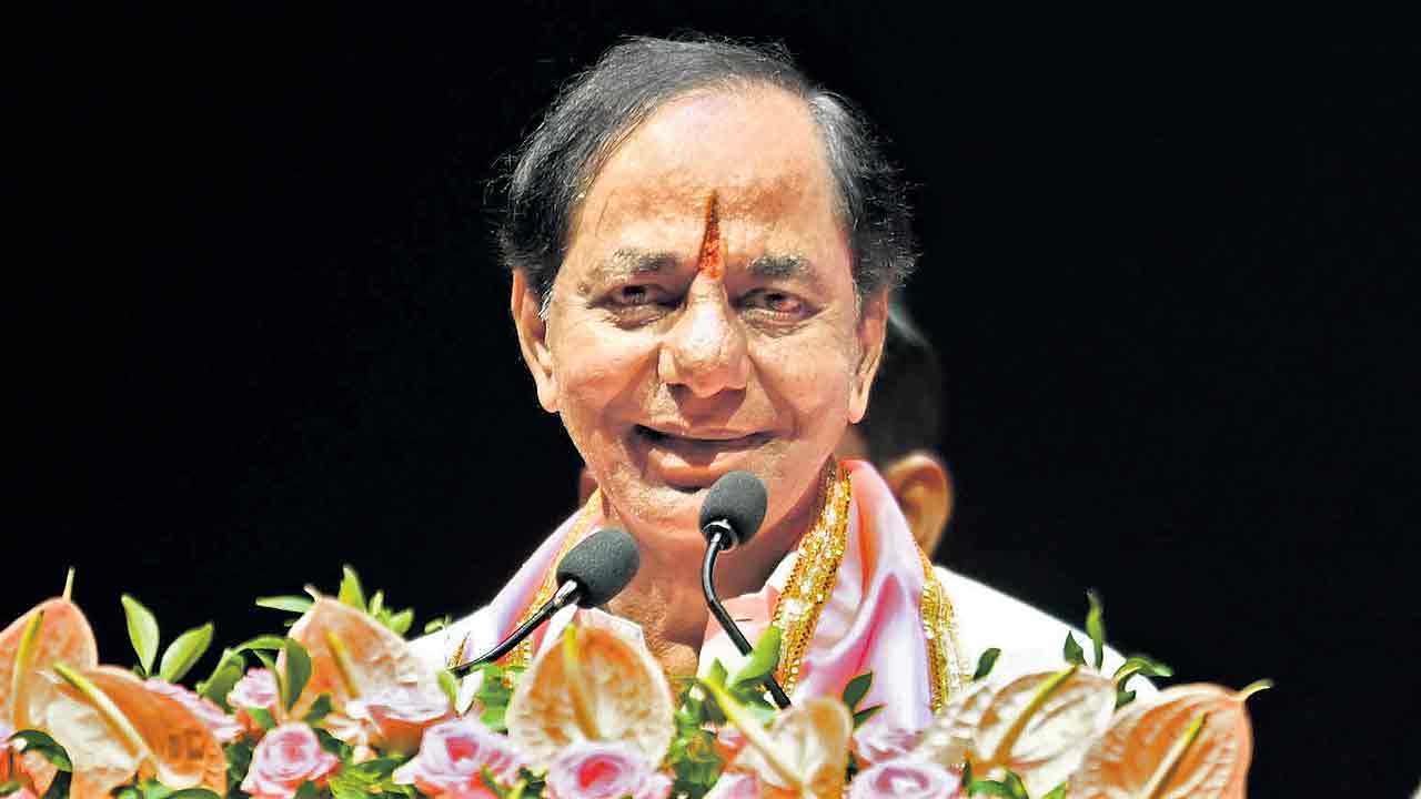 CM KCR |  నదులున్న మహారాష్ట్రలో తాగునీటికి కటకటా?: సీఎం కేసీఆర్‌