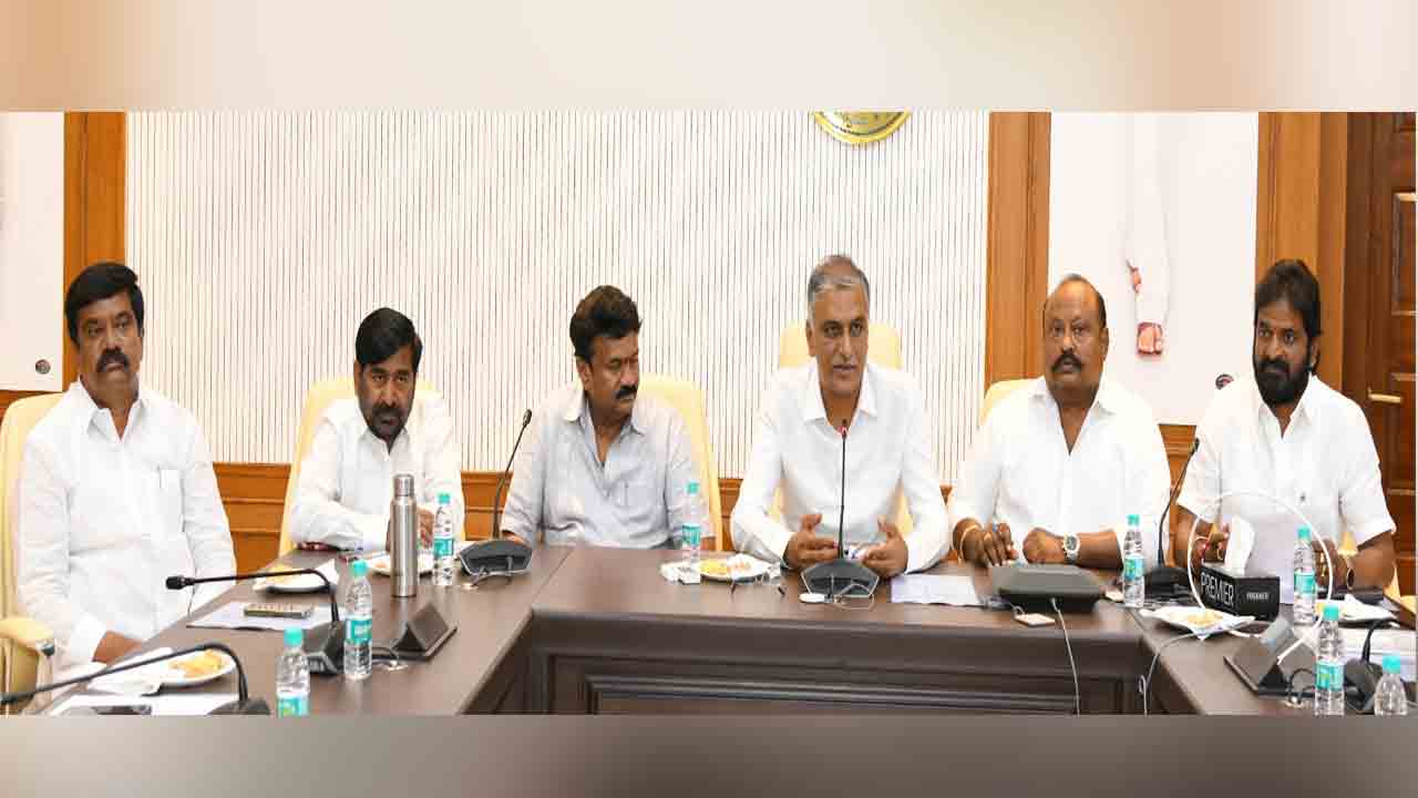 Minister Gangula | బీసీలకు రూ. లక్ష సాయం నిరంతర ప్రక్రియ : మంత్రి గంగుల