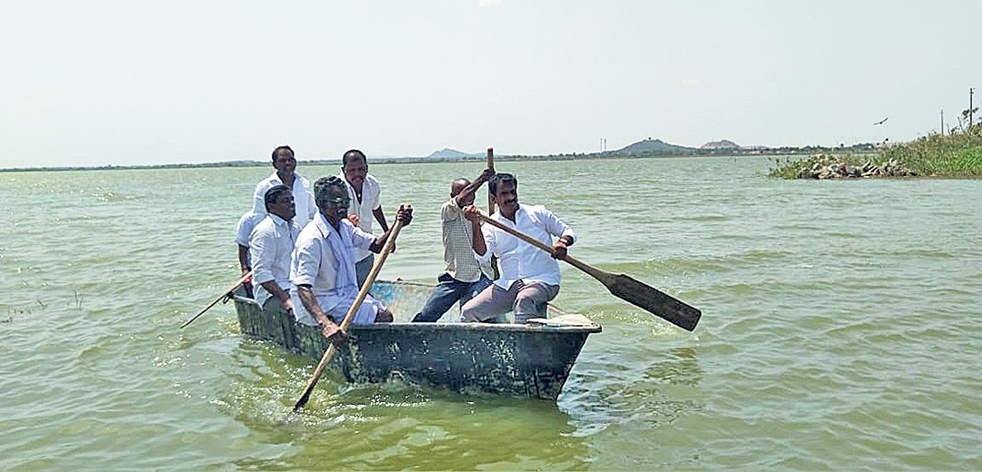 Cheruvula Pandaga At All Telangana Villages In The Part Of Telangana Decade Celebrations (11)