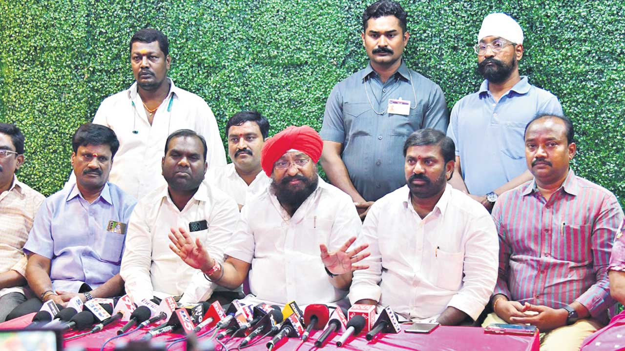 బీజేపీ గ్రాఫ్‌ పడిపోయింది