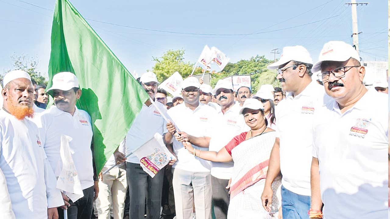 దశాబ్ది సంబురం సమైక్యతకు చిహ్నం..