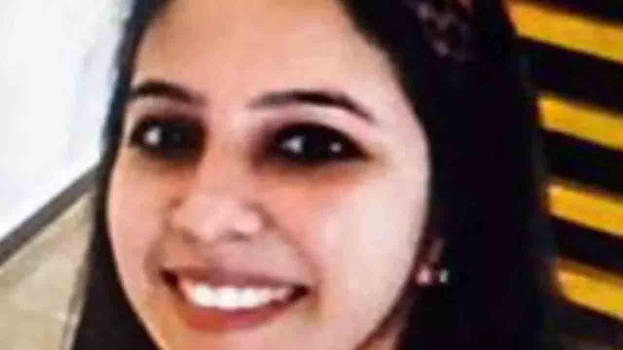 Railway Engineer | ఢిల్లీ రైల్వే స్టేషన్ వద్ద విద్యుద్ఘాతం.. సీనియర్ ఇంజినీర్ అరెస్ట్