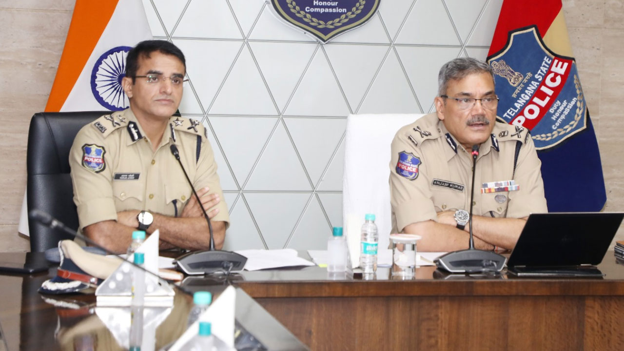 DGP Review | పోలీస్ కానిస్టేబుల్‌ శిక్షణ ఏర్పాట్లపై డీజీపీ సమీక్ష..!