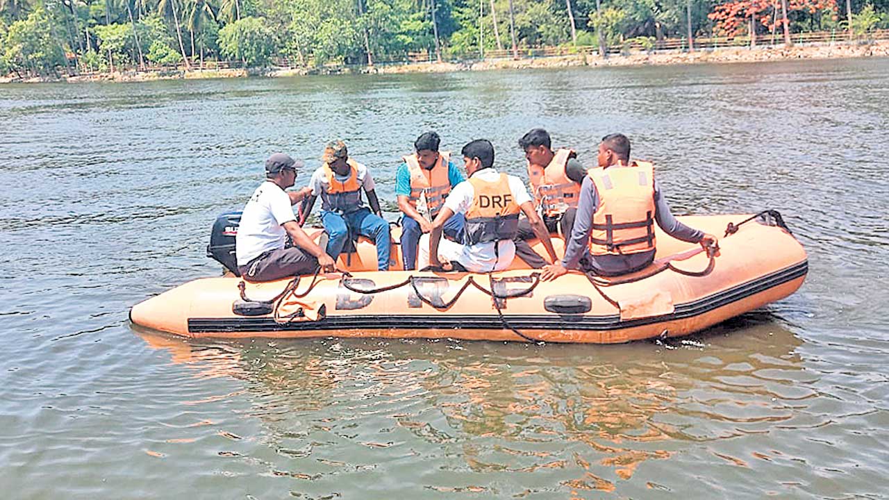 విపత్తు నివారణలో.. డీఆర్‌ఎఫ్‌