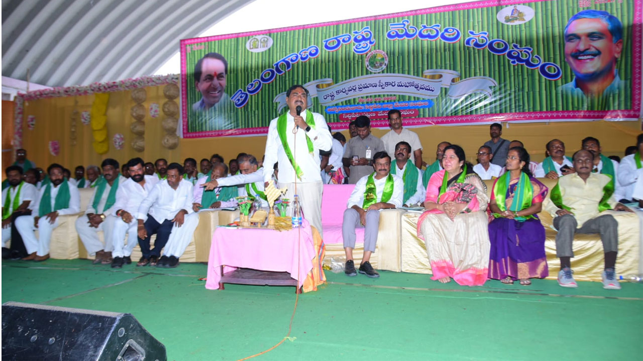 Minister Dayakar Rao | అన్నికుల వృత్తులకు న్యాయం చేసింది సీఎం కేసీఆరే : మంత్రి ఎర్రబెల్లి