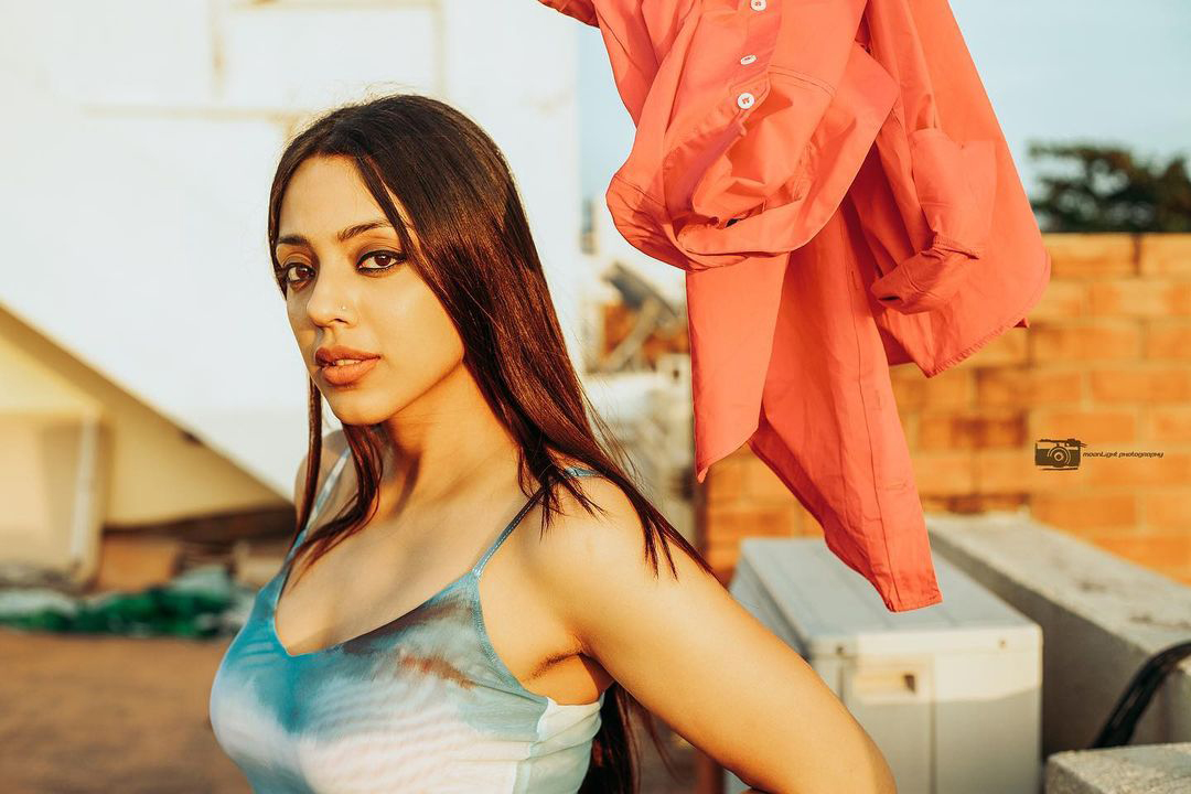 ( Photos : Instagram )