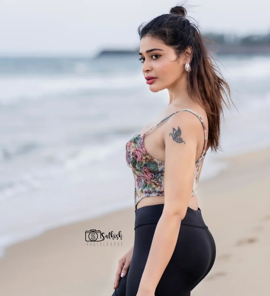 ( Photos : Instagram )