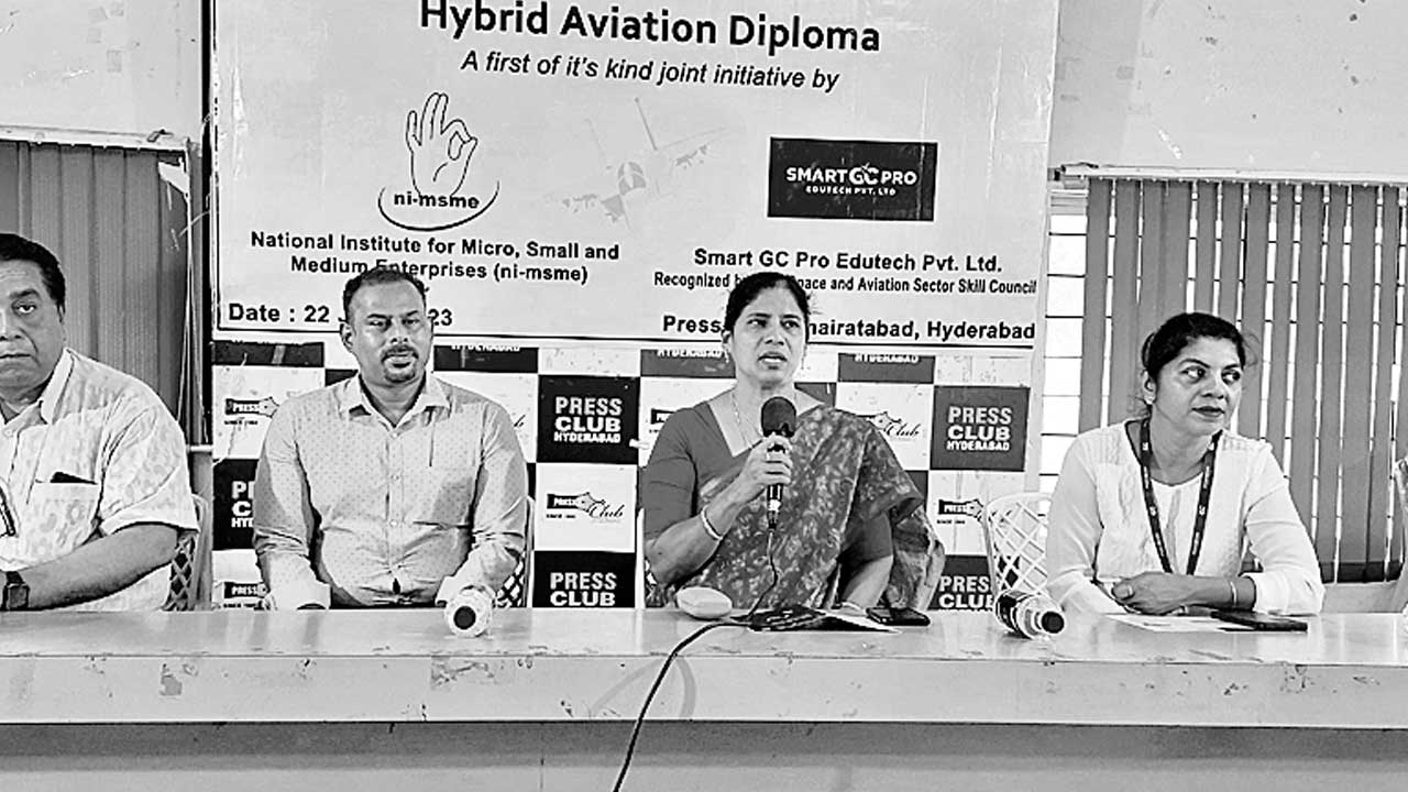హైబ్రిడ్‌ ఏవియేషన్‌ డిప్లమాతో.. 100 శాతం ప్లేస్‌మెంట్‌