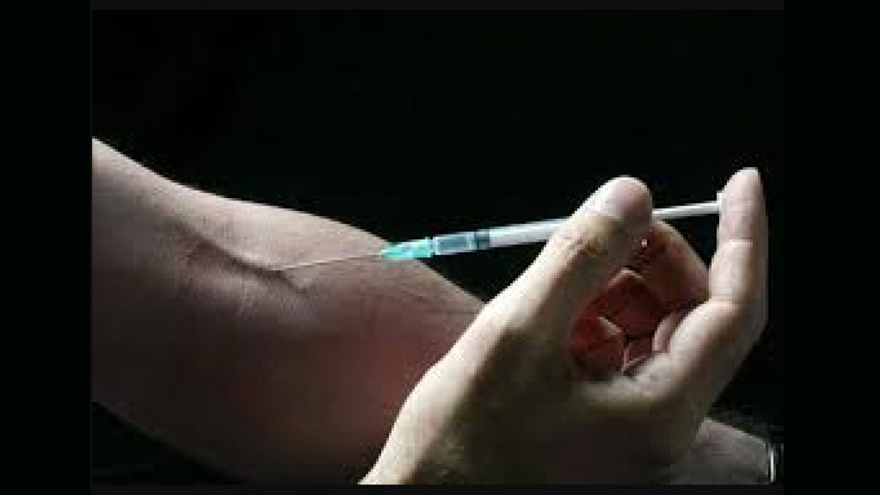 Drugs | హైదరాబాద్‌లో భారీగా పట్టుబడిన డ్రగ్స్‌.. 400 మెఫెంటెర్మెన్‌ సల్ఫేట్‌ ఇంజెక్షన్లు సీజ్‌