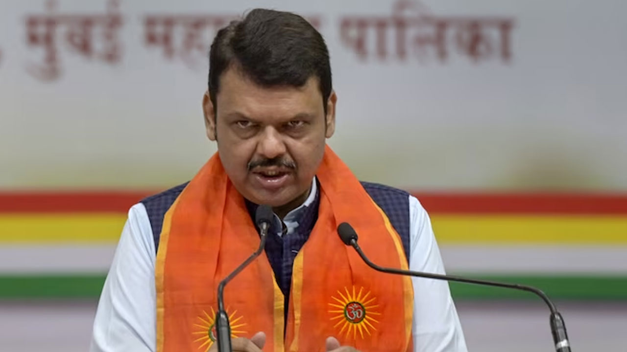 Devendra Fadnavis | జాతీయవాద ముస్లింలు ఎవరూ ఔరంగజేబును తమ నాయకుడిగా గుర్తించరు: దేవేంద్ర ఫడ్నవీస్‌