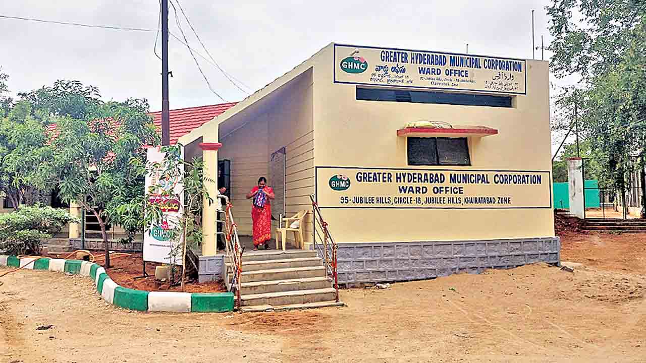 ప్రజల ముంగిట.. వార్డు కార్యాలయాలు