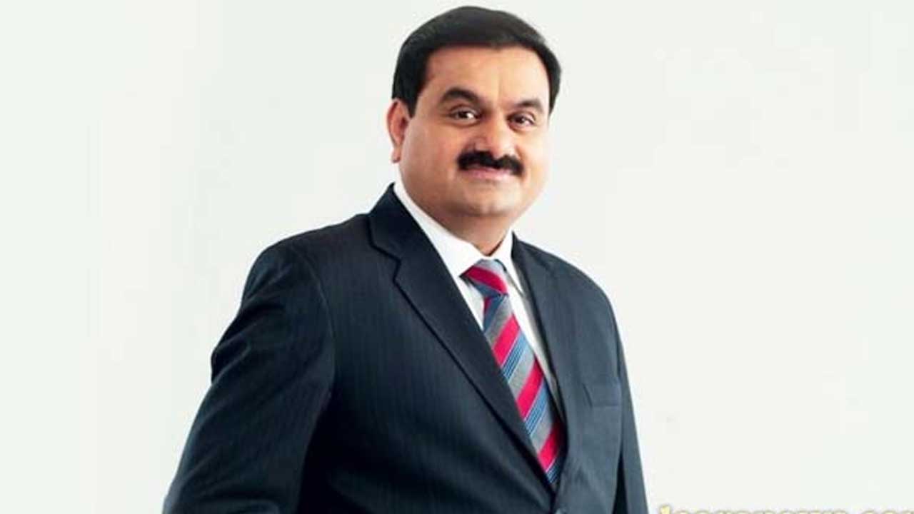 రూ.8 వేల కోట్ల షేర్లు విక్రయించిన అదానీ
