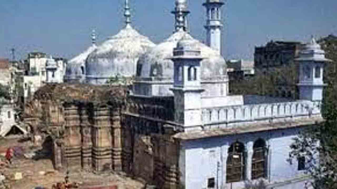 జ్ఞానవాపి కేసుపై వెనక్కి తగ్గిన పిటిషనర్‌