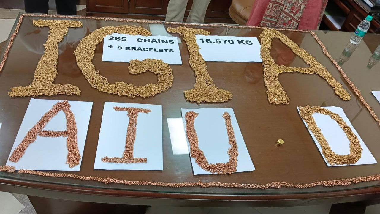 Gold Seized | ఢిల్లీలో 8.16కోట్ల విలువైన బంగారం పట్టివేత