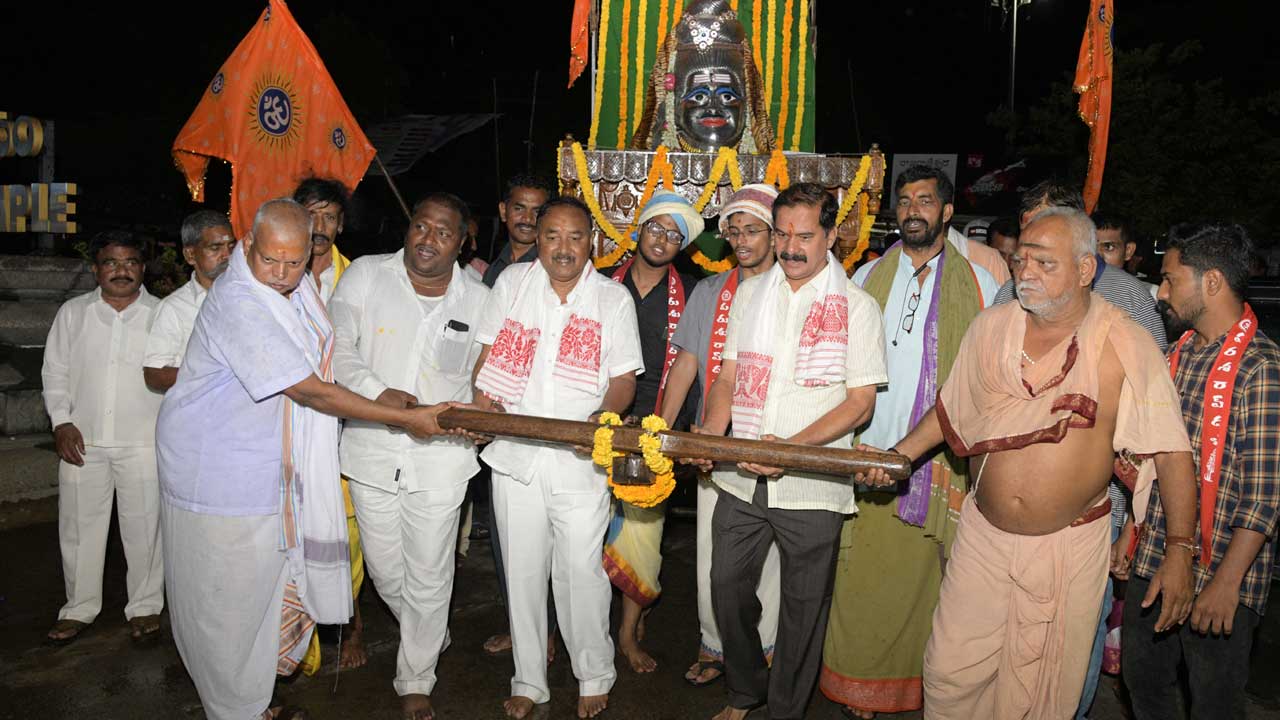 సర్వ మతాలకు సమ ప్రాధాన్యం