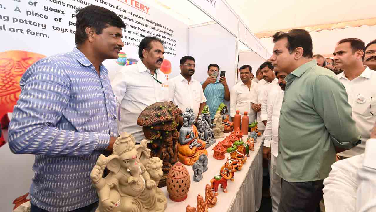 ఒకే రోజు 51 పరిశ్రమలు ప్రారంభించిన మంత్రి కేటీఆర్‌