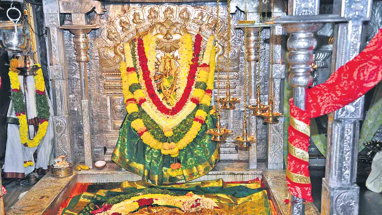 నేడు బల్కంపేట్‌ ఎల్లమ్మ కల్యాణం