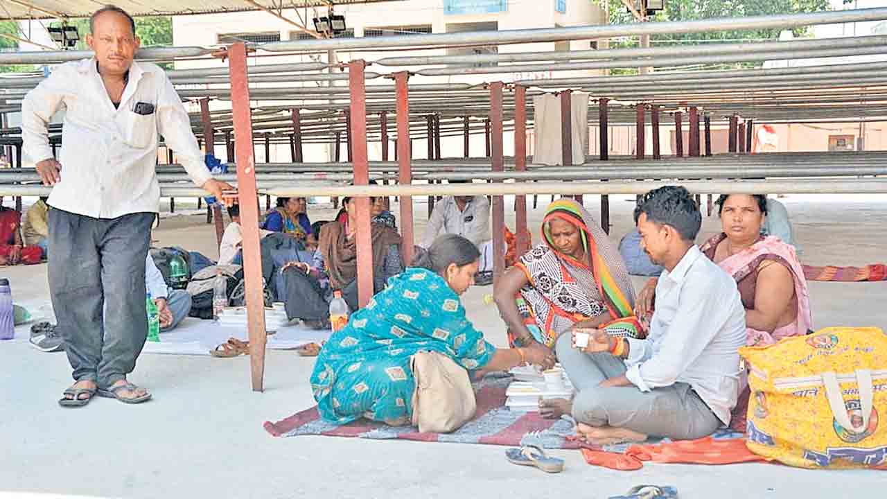 రేపే చేప ప్రసాదం పంపిణీ