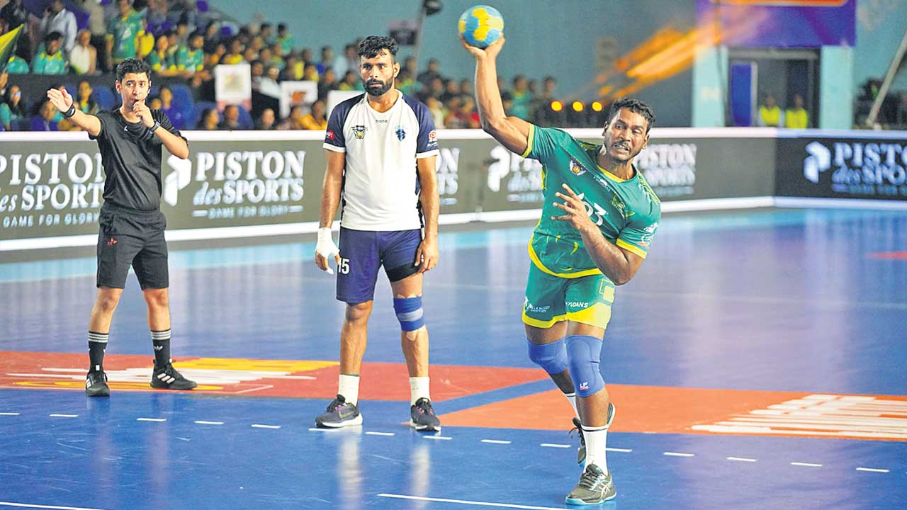 తెలుగు టాలన్స్‌ హ్యాట్రిక్‌