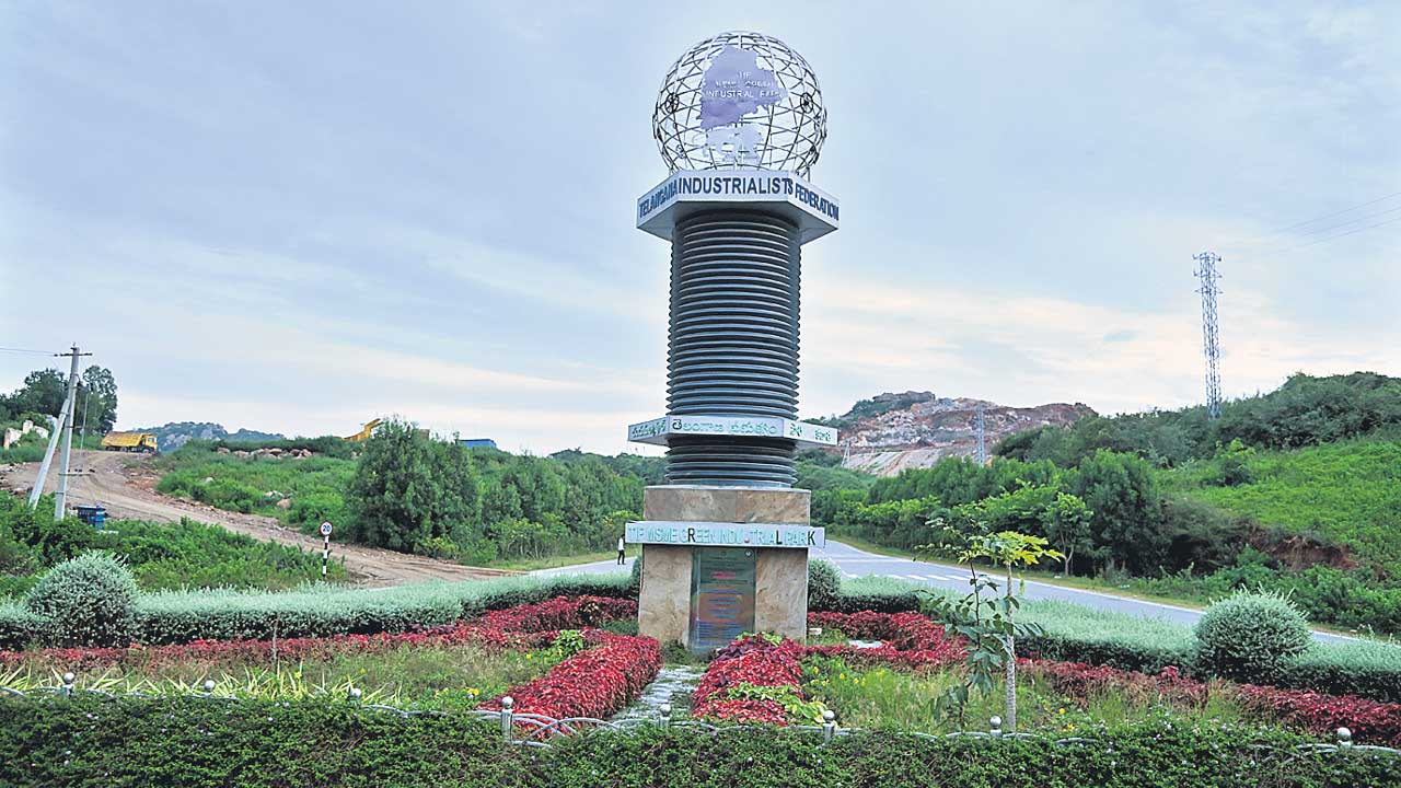 Minister KTR |  ఉన్న ఊళ్లోనే ఉద్యోగం.. 35వేల మందికి కొలువు.. రేపు దండు మల్కాపూర్‌లో 51 పరిశ్రమలను ప్రారంభించనున్న మంత్రి కేటీఆర్‌