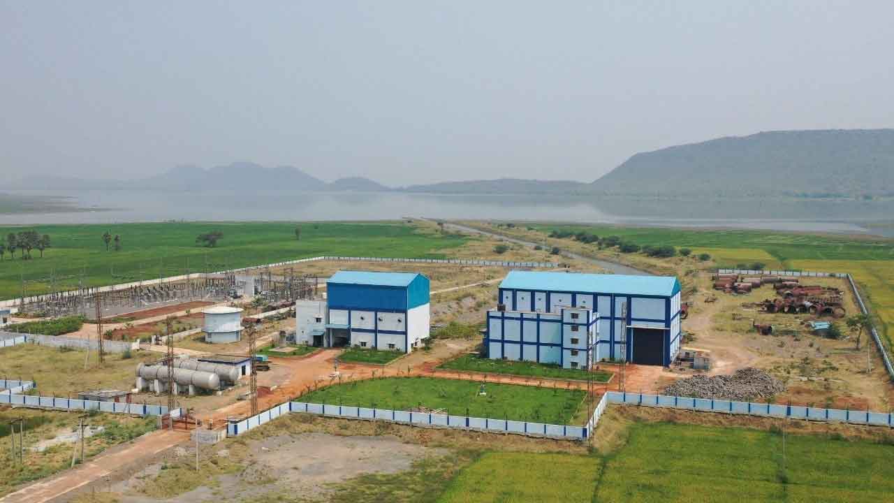 గోదారమ్మ పరవళ్లు