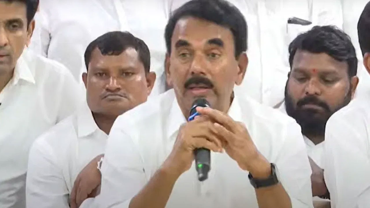 కొల్లాపూర్‌ కాంగ్రెస్‌లో కలహాలు