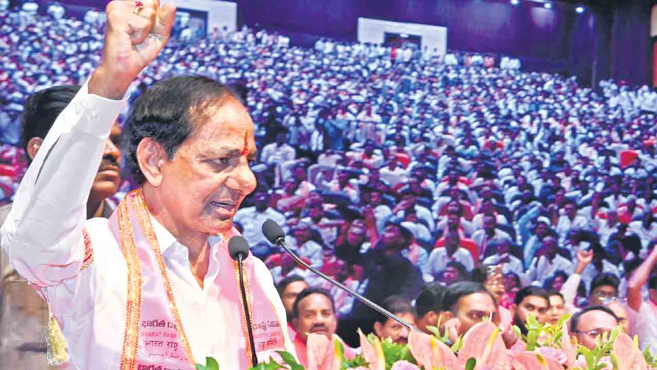 అమరవీరుల త్యాగాలే స్ఫూర్తిగా..