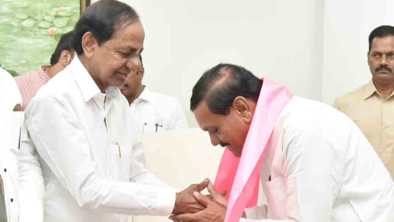 BRS |  బీఆర్‌ఎస్‌లోకి ఎన్సీపీ మహారాష్ట్ర ఉపాధ్యక్షుడు ఘనశ్యామ్‌ షెలార్‌