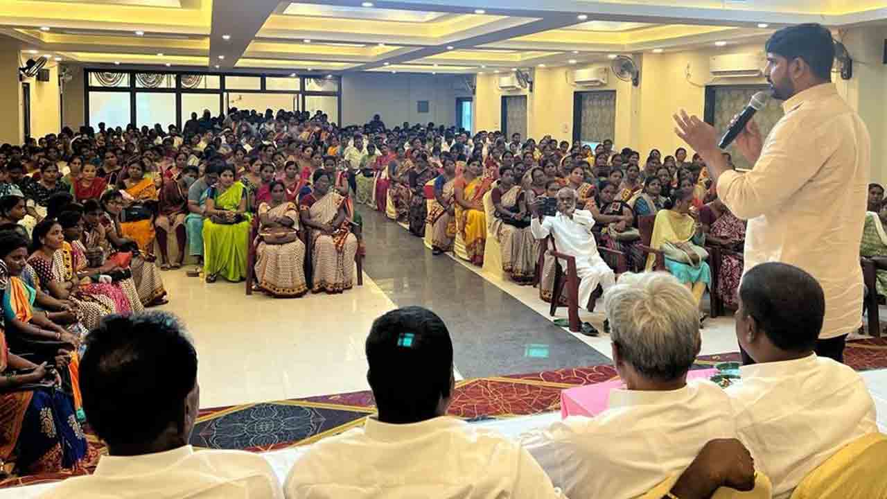 చెరువుల పండుగను జయప్రదం చేయాలి