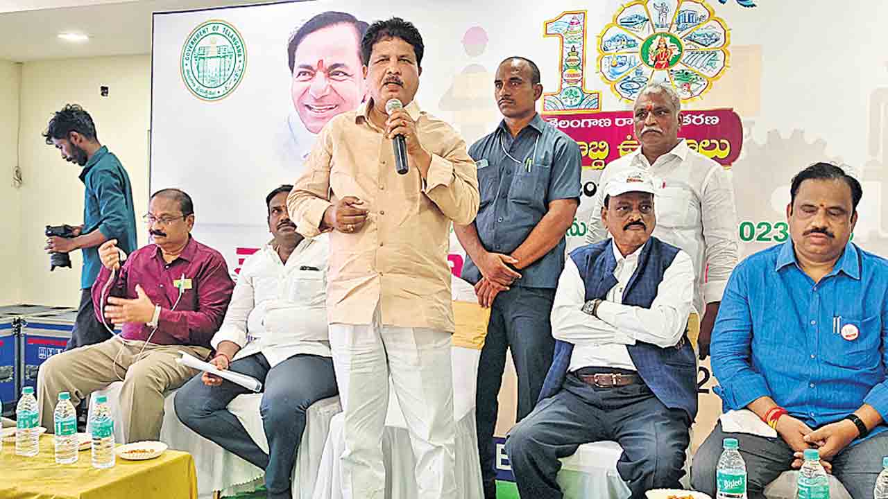 పారిశ్రామిక ప్రగతికి ప్రభుత్వం కృషి