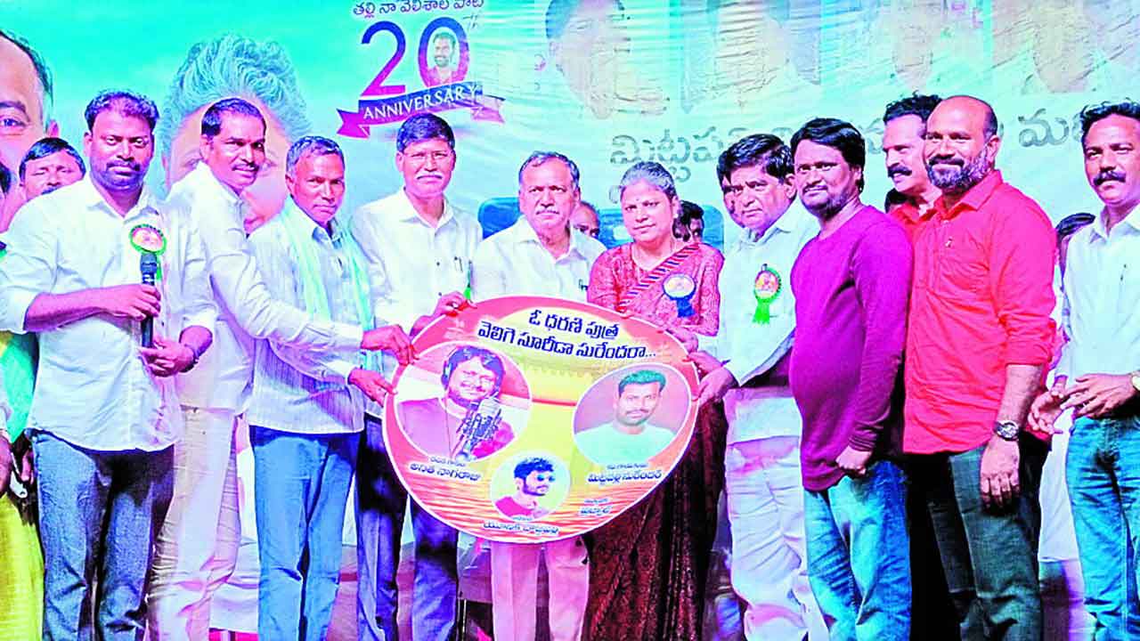 సాహిత్యంతో ఏదైనా సాధించవచ్చు