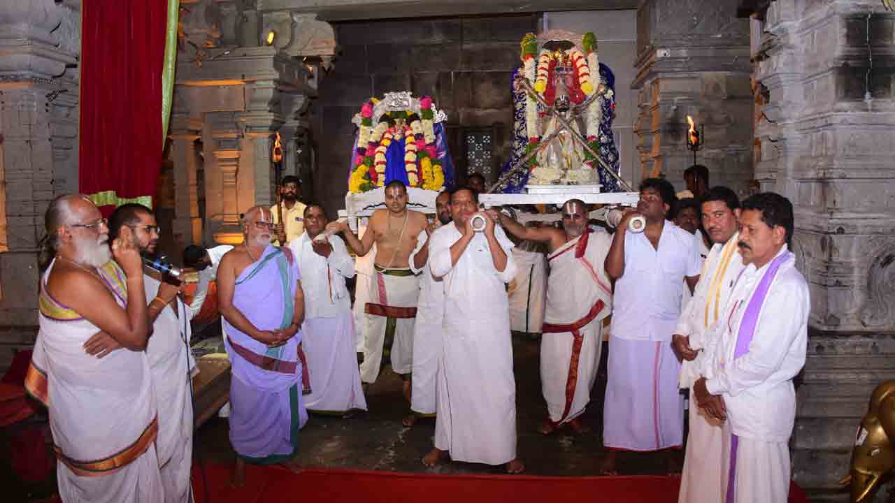 లక్ష్మీనరసింహుడికి నిత్య తిరుకల్యాణోత్సవం