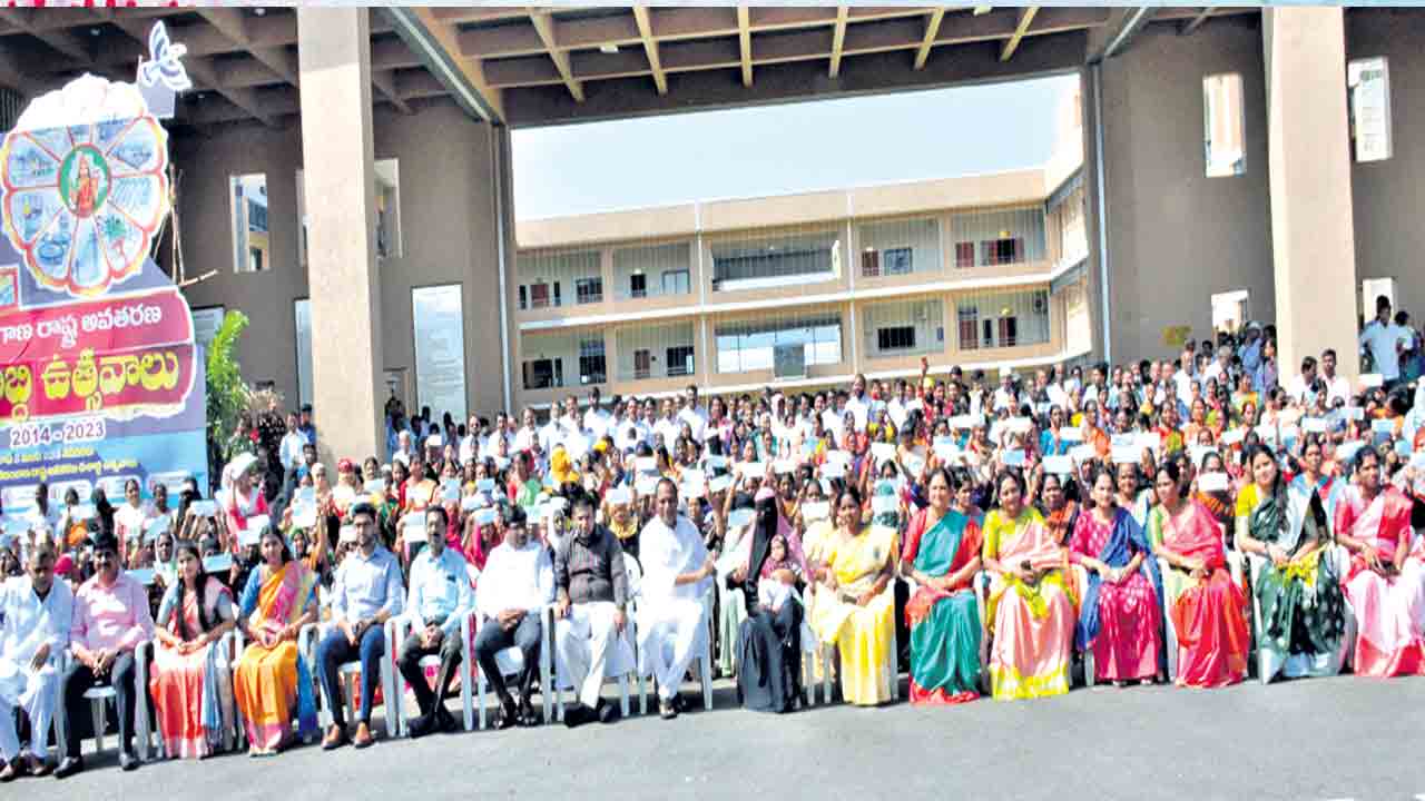 సంక్షేమంలో తెలంగాణ అగ్రగామి