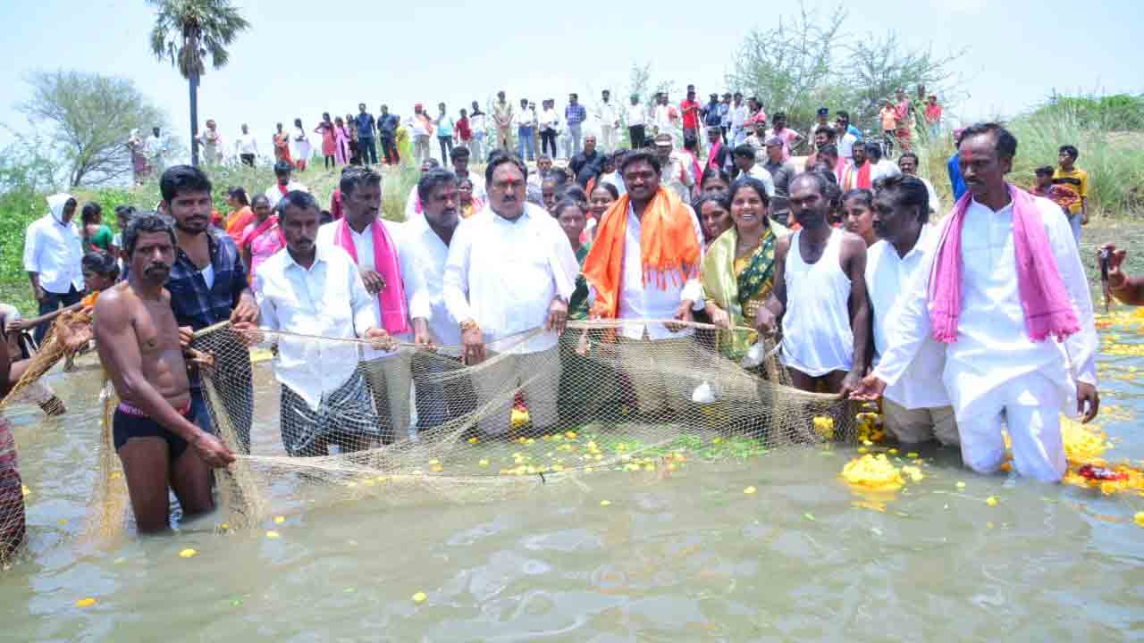 Minister Errabelli | మిషన్ కాకతీయతో చెరువులకు పూర్వవైభవం: మంత్రి ఎర్రబెల్లి