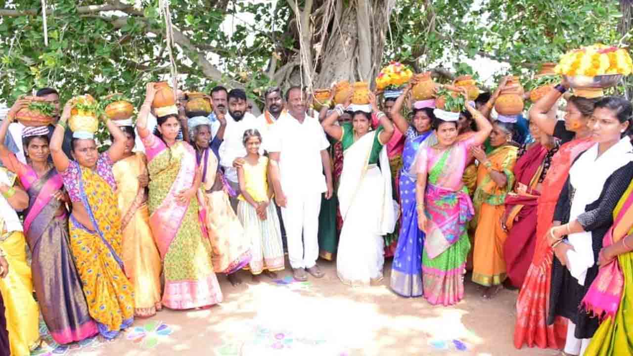 Minister Koppula | మండుటెండల్లోనూ మత్తడి దూకుతున్న చెరువులు : మంత్రి కొప్పుల