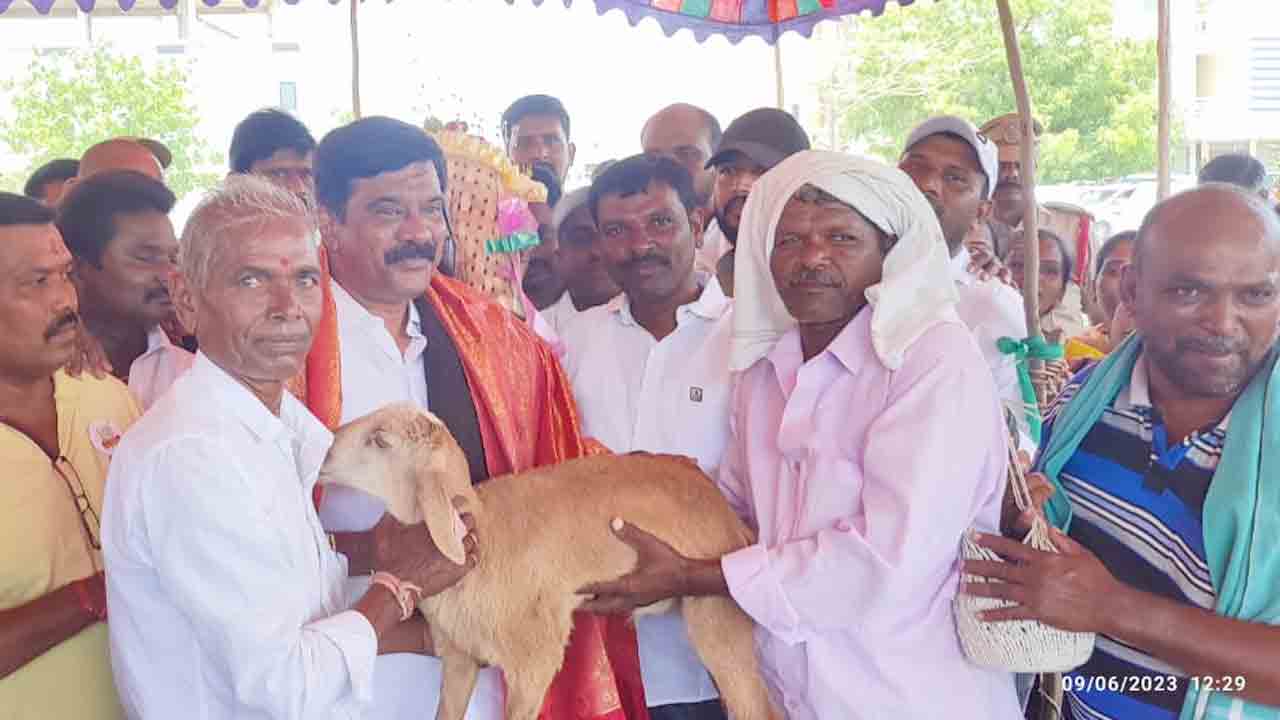 Minister Vemula | తెలంగాణ ప్రభుత్వం కులవృత్తులకు ఆర్థిక తోడ్పాటు  : మంత్రి వేముల