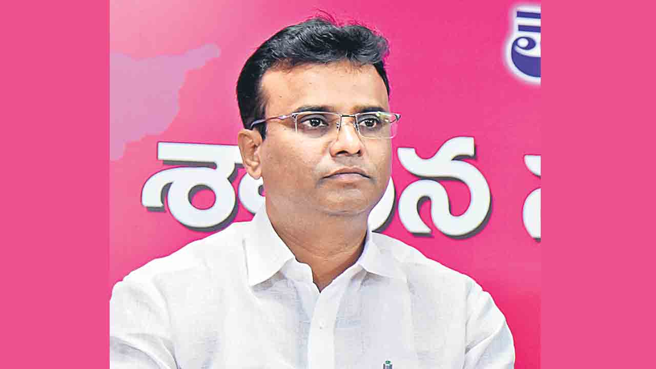 రేవంత్రెడ్డి కాదు.. రెవెన్యూరెడ్డి