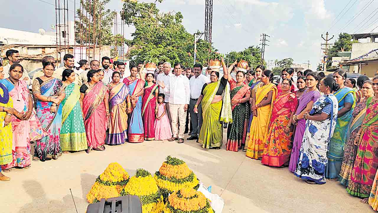 చెరువులకు పూర్వవైభవం
