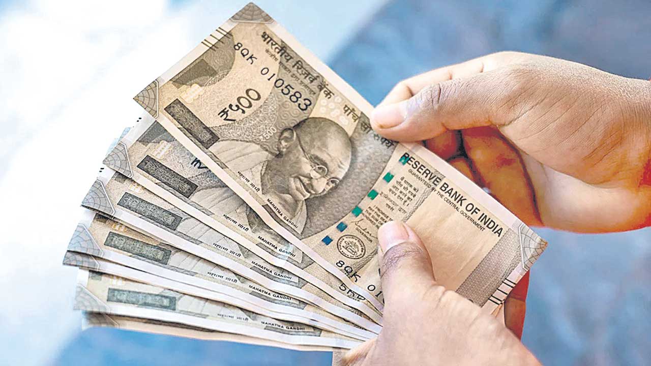 Kisan Samman |  కిసాన్‌ సమ్మాన్‌ పైసలకు రైతన్నకు అరి గోస.. రైతులను కేవలం ఓటర్లుగానే చూస్తున్న బీజేపీ