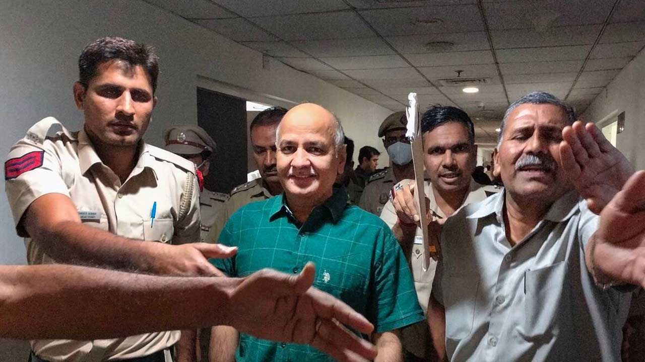 Manish Sisodia | సిసోడియా ఇంటికి.. భార్య దవాఖానకు