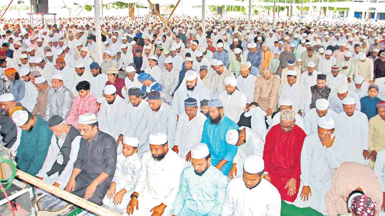 భక్తిశ్రద్ధలతో బక్రీద్‌