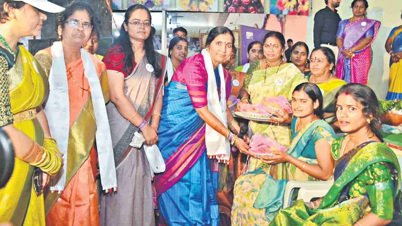 మహిళా భాగస్వామ్యంతోనే.. రాష్ర్టాభివృద్ధి