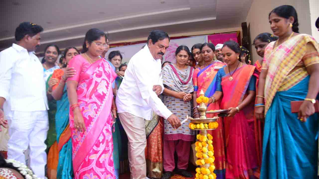Minister Errabelli | స్వరాష్ట్రంలో మహిళా సంక్షేమానికి స్వర్ణయుగం : మంత్రి ఎర్రబెల్లి