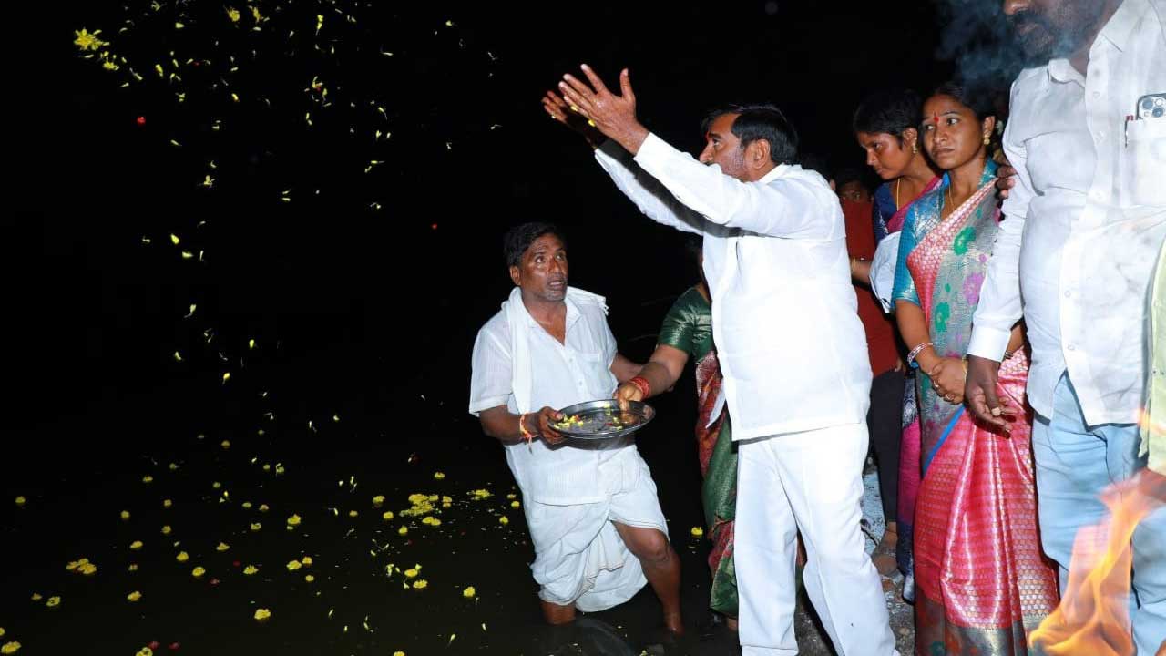 పిల్లలమర్రి చెరువుపై మినీ ట్యాంక్‌బండ్‌