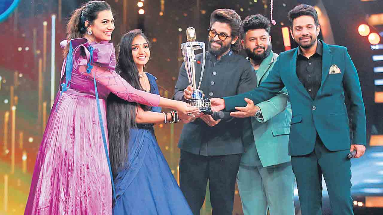 తెలుగు ఇండియన్‌ ఐడల్‌-2 సెకండ్‌ రన్నరప్‌గా లాస్యప్రియ